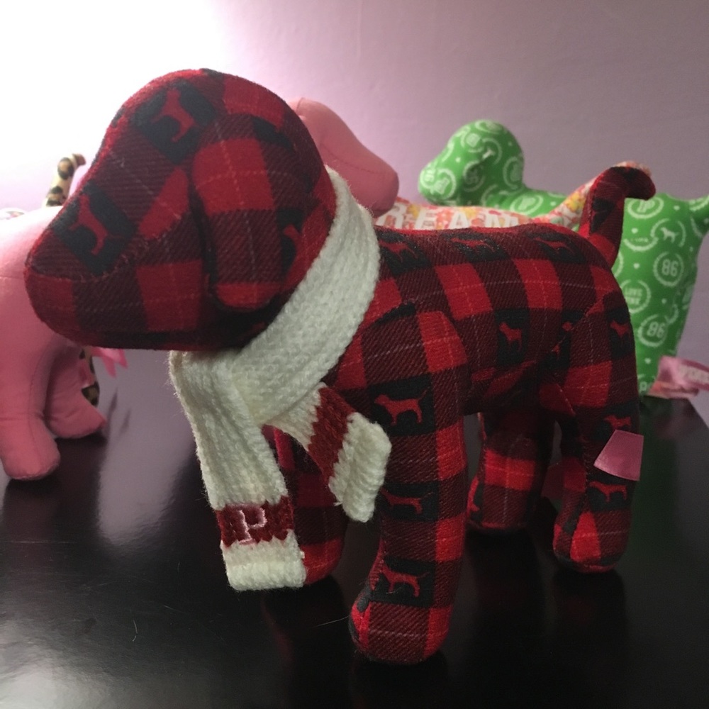 RARE COLLECTIBLE VS PINK WINTER PLAID DOG